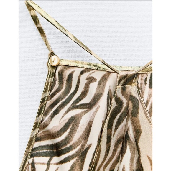 ZARA WOMEN SS24 MEDIUM FOIL ANIMAL PRINT MIDI HALTER GOLD DRESS 1165/164/035 - Picture 6 of 17